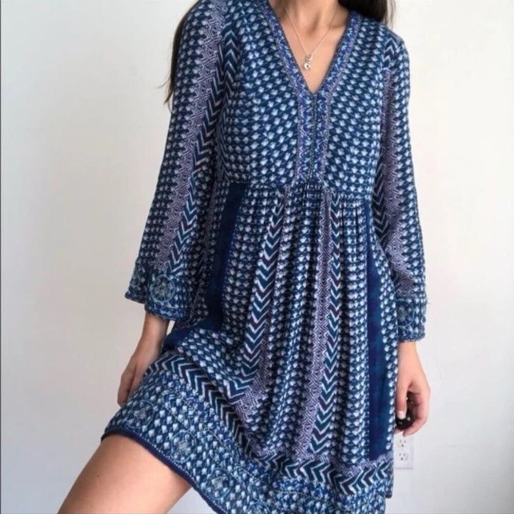 Anthropologie Akemi & Kin Rozalin Dress Blue Embroidered Size Medium